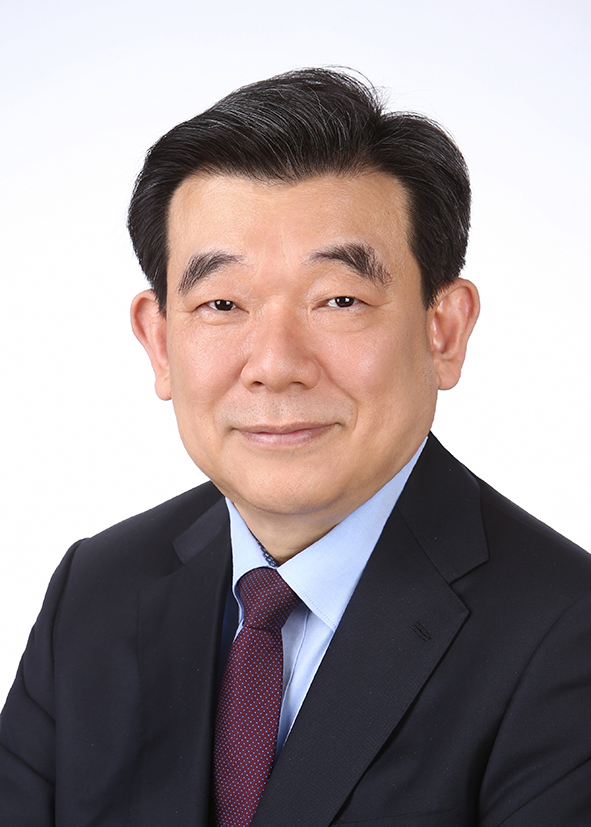 신충일