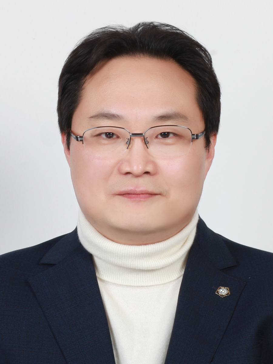 박상흠